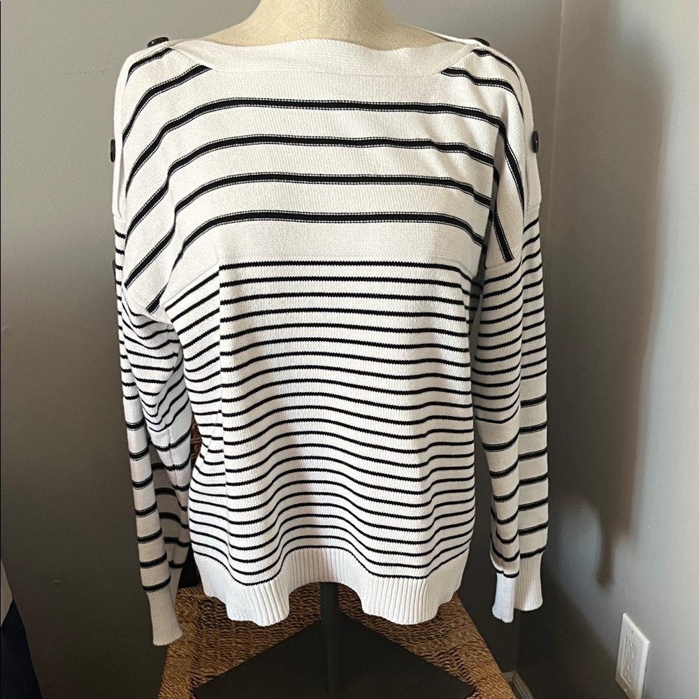 Design History White Crewneck Sweater with Black Stripes
